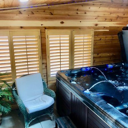 Blue Bear Den 3Br 2Ba Dtc Private Apt Hot Tub Kültér fotó