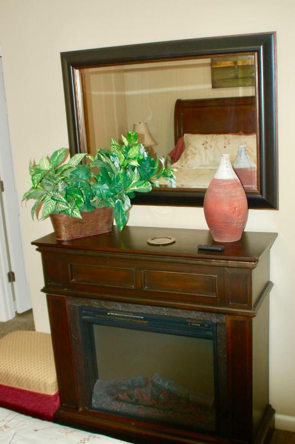 Blue Bear Den 3Br 2Ba Dtc Private Apt Hot Tub Kültér fotó